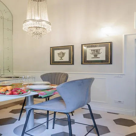 In Near Renaissance Courtyard Apartment