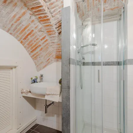 Smart & Stylish Inside The Walls Of Διαμέρισμα